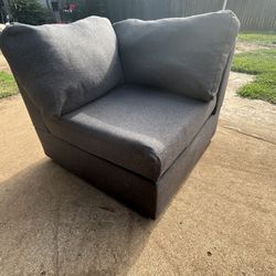 Corner Cushioned Chair 