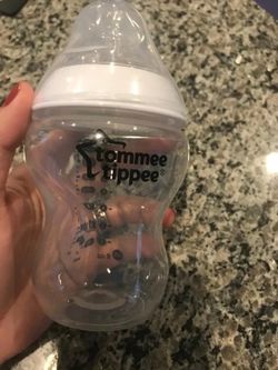 4 Tommee Tippee Baby Bottle