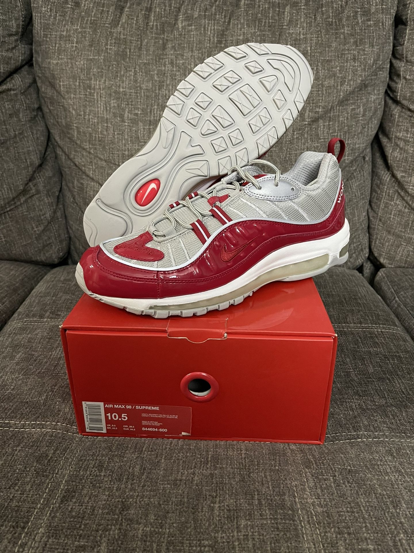 Nike Airmax 98 Supreme Red Size 10.5 Brand New Unworn