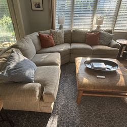 3 Piece Sectional - Walter e Smithe 