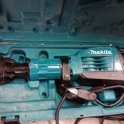 Makita 14 Amp 1-1/8in. Hex Corded Variable Speed 35lb,Demolition Hammer 