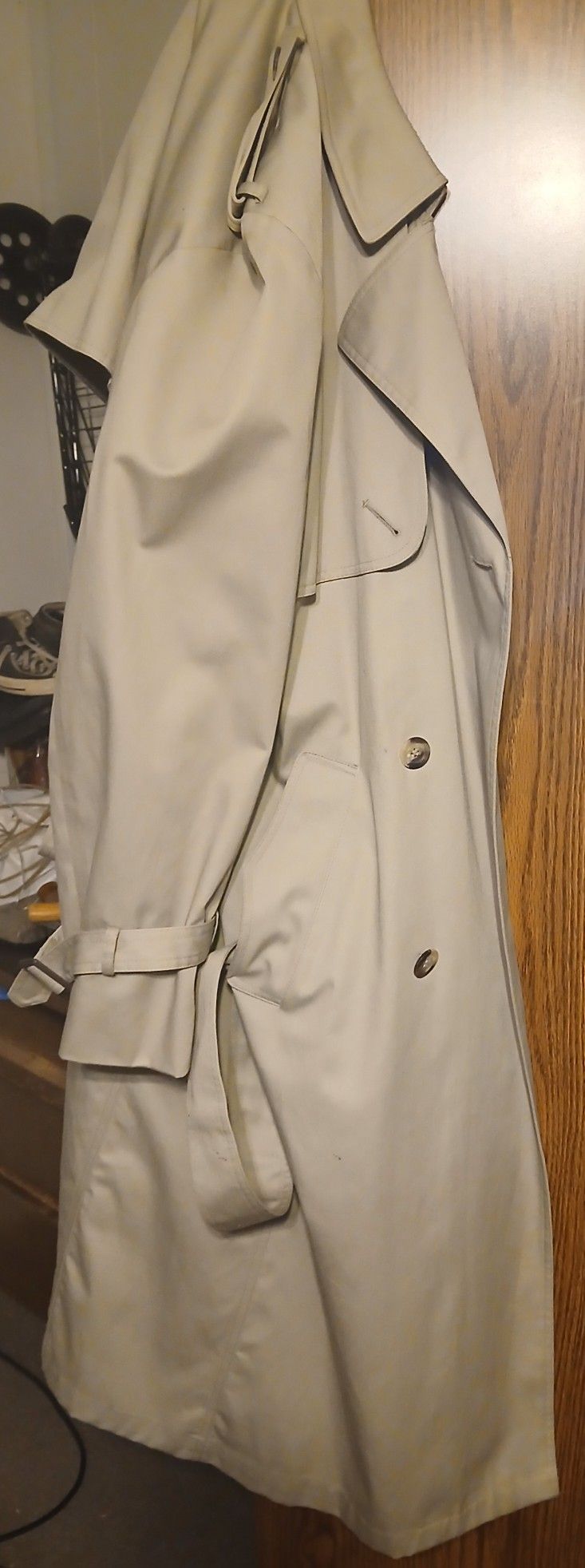 Men's Classic Tan Insulated Trench w/ Belt - Misty Harbor Vintage Original (42L) EXCELLENT CONDITION!
