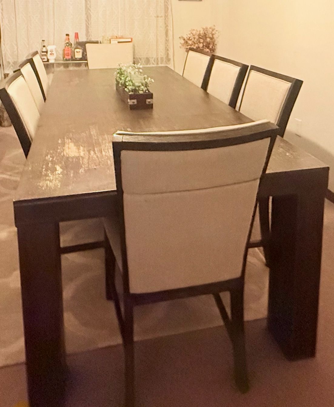 Dinner table with 8 chairs 