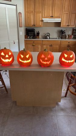 Set of 4 Light-Up Halloween Jack-O-Lanterns