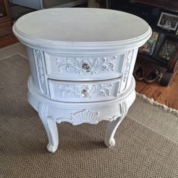 29x23x18 Ornate Accent Table 