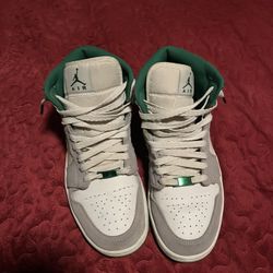 Jordan 1 Mids SE Grey Green
