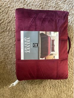 King sized 3 piece velvet quilt set