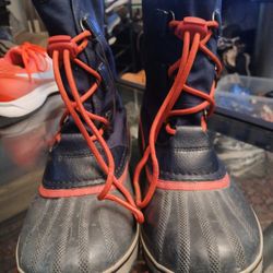 Sorel Women's Rubber Insulated SIze 6 Snowboots