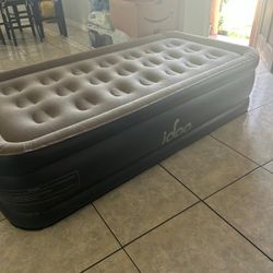 COLCHON IMFLABLE NUEBO