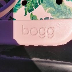 Retired Bogg Bag – Tropical Leaf Print Tote (Gently Used)