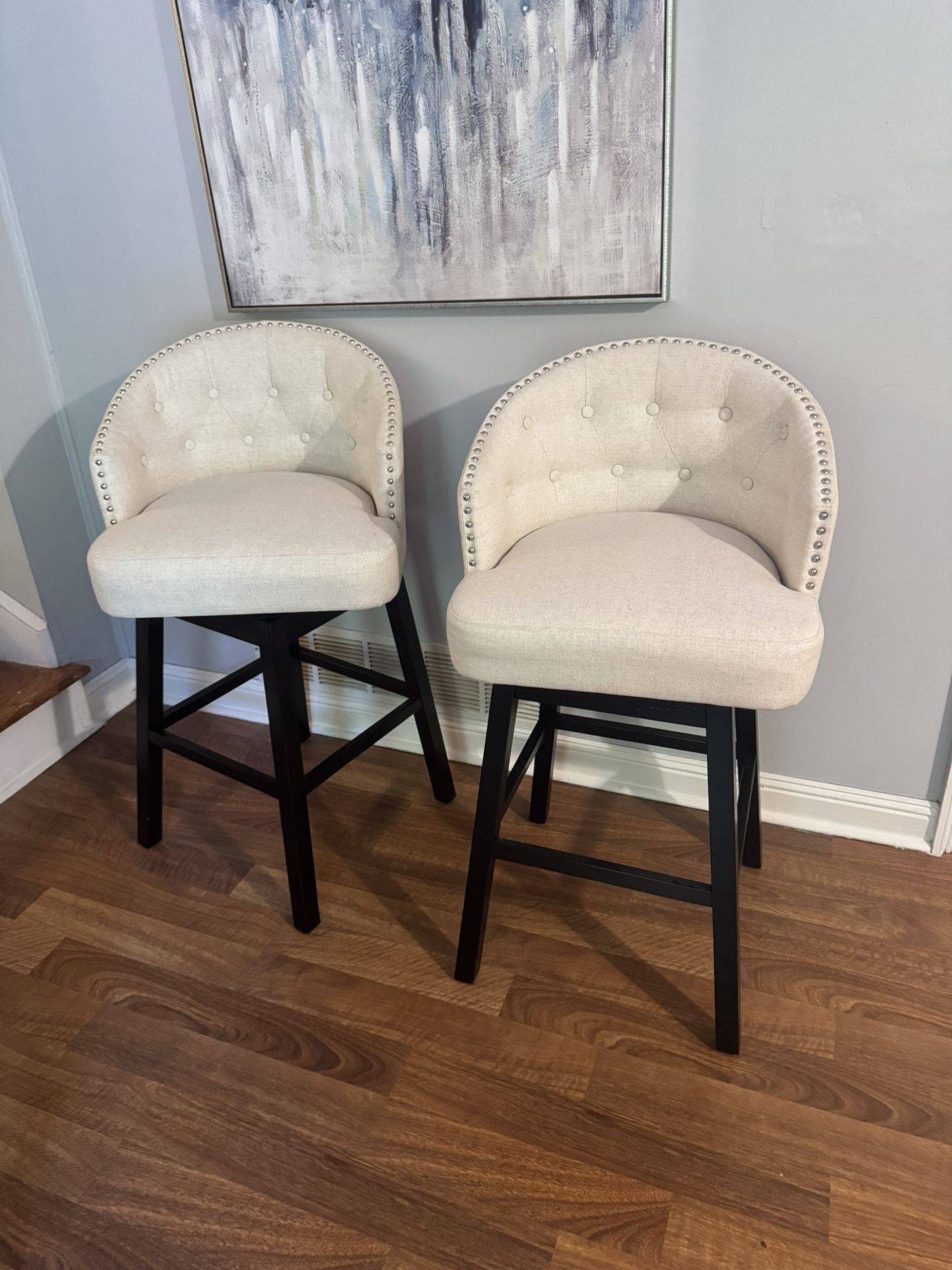 2 Stools