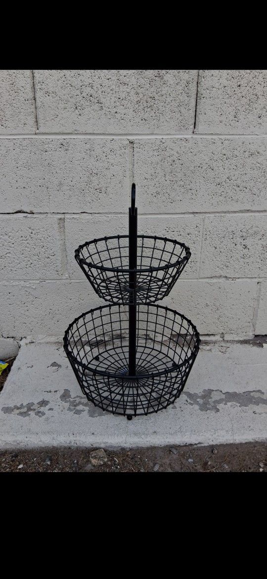 Storage Stand Pickup Between 2:00-10:40 Rainbow/charleston Cash Only 