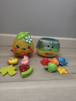 Fisher-Price Paradise Pals Magical Lights & Tunes Pineapple & Fish Tank