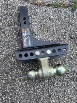 14,000-lb Capacity Trailer Hitch by CURT