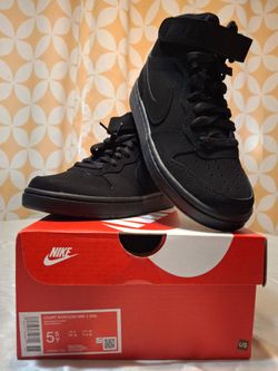 Brand New Nike Court Borough Mid 2 Sneakers - Size 5.5Y (Fits Women’s 7)