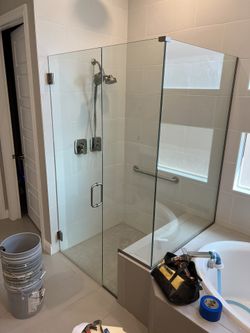Selling Shower Glass And Accessories Need Gone Immediately!!$$$!!