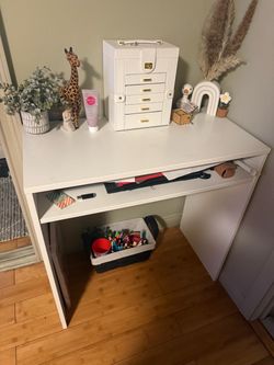 White Desk