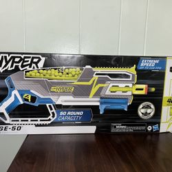 Nerf Hyper Siege-50 Pump-Action Blaster and 40 Nerf Hyper Rounds