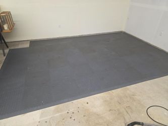 53 Blue Hawk Garage Floor Tiles with Borders