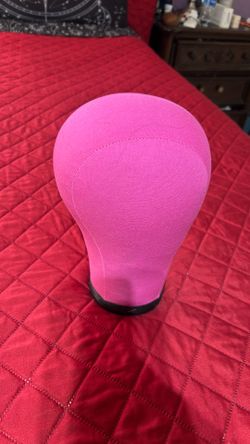 Wigs holder