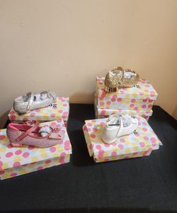 Glitter Mary Jane Baby Dress Shoes – 1 Pair