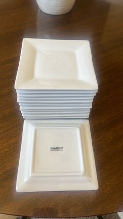 Crate and barrel small plates (12 piece)