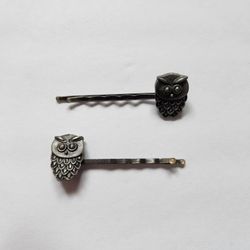 Two Metal Owl Bobby Pins 