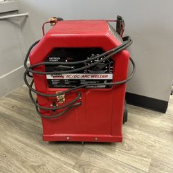 Lincoln Electric AC/DC 225/125 Arc Welder