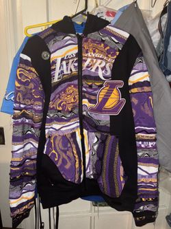 Men’s authentic coogi sweater size medium