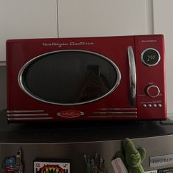 Nostalgia Microwave 