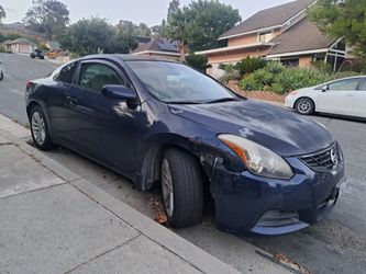 2010 Nissan Altima Coupe