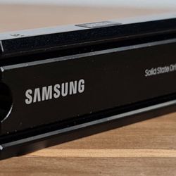 Samsung 980 Pro Heatsink READY FOR PS5 1tb