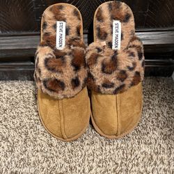 Womens Steve Madden Slippers