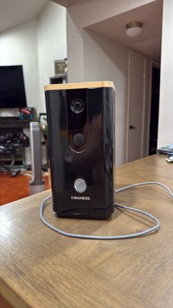 Dog Treat feeder with camera