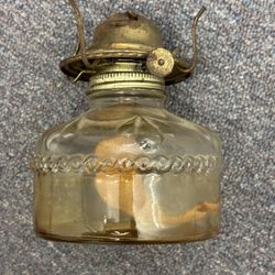 Vintage Eagle Glass Oil Lamp
