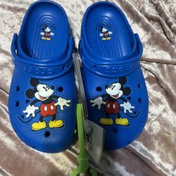 Crocs Disney