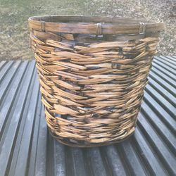 13” Light And Dark Brown Lacquered Plant Basket