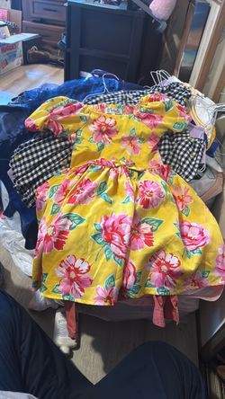 4T yellow dress with flowers