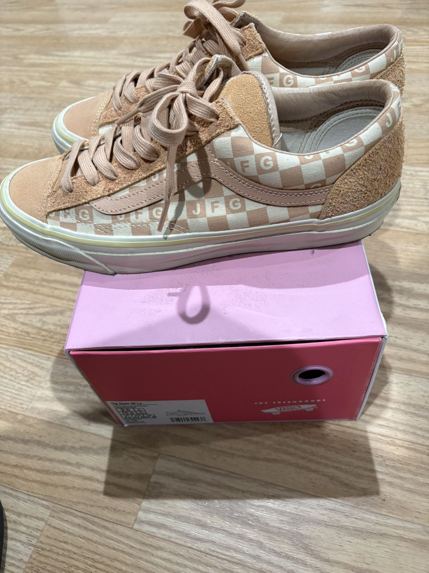 JOE FRESHGOODS VANS SIZE9 MENS USED