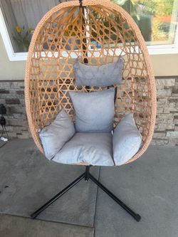 Wicker Egg Chair with Stand and Cushions