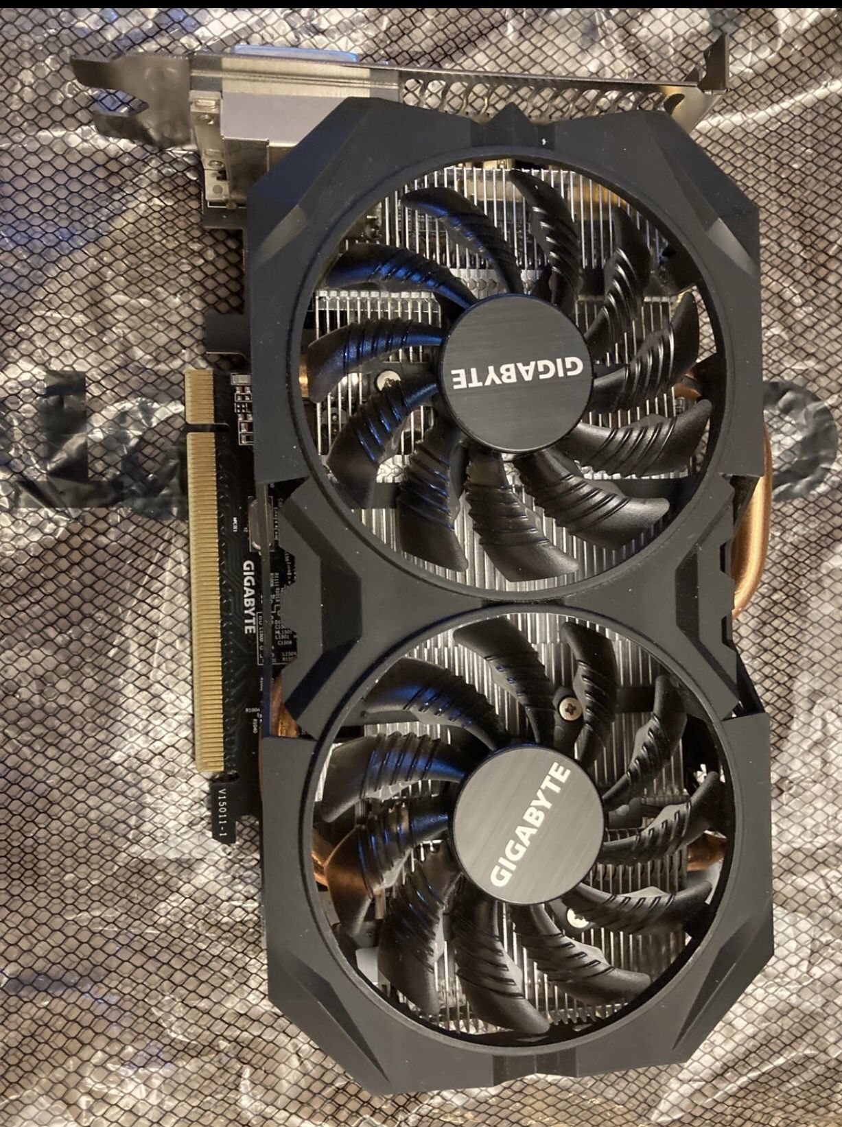 Gigabyte Radeon R7 370 GPU