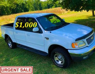 🟢💲1,OOO I am selling my clean title 2OO2 Ford F-150 XLT runs great no issues -New Alternator 🟢