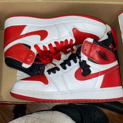 Nike Air Jordan’s 4.5Y
