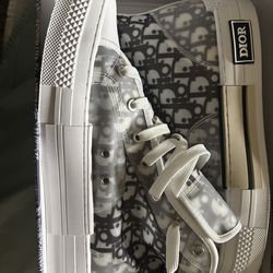 Christian Dior (check description)