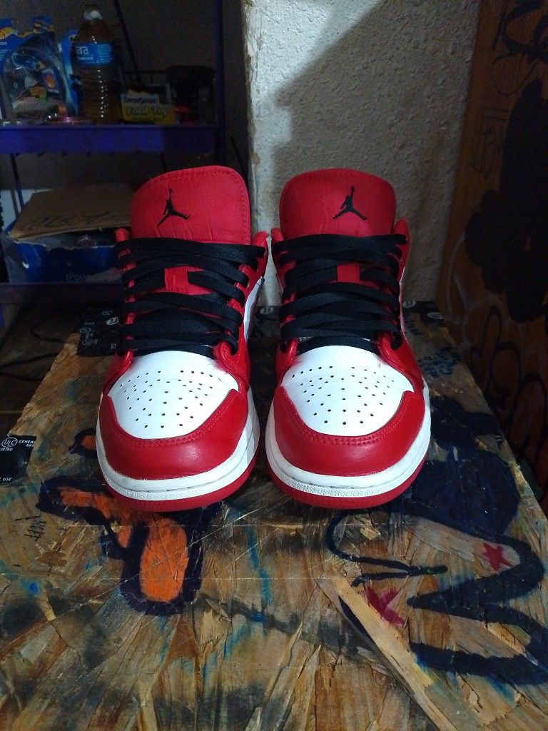 Jordans 1