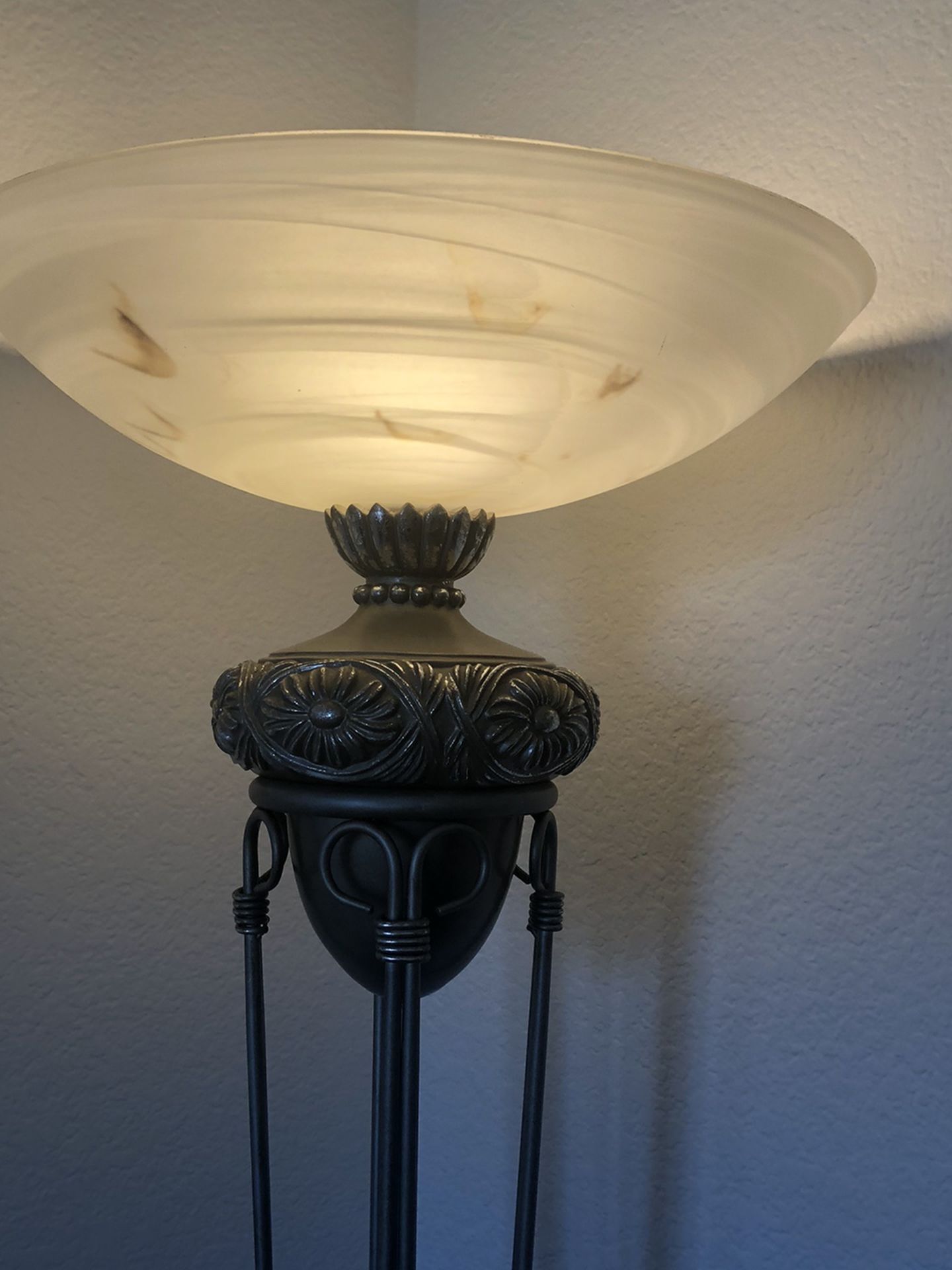 Bedroom Floor Lamp (approximately 6 Feet)