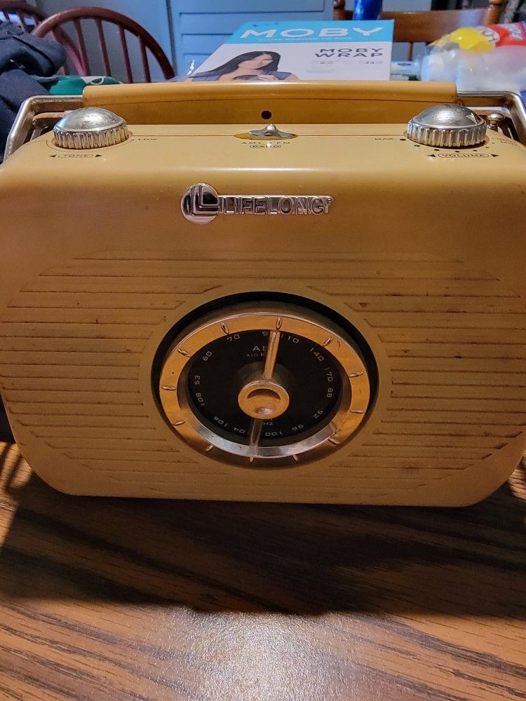 Yellow Radio