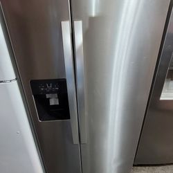 Whirlpool 33" Wide Apartment Size Stainless Steel Side By Side Refrigerator 