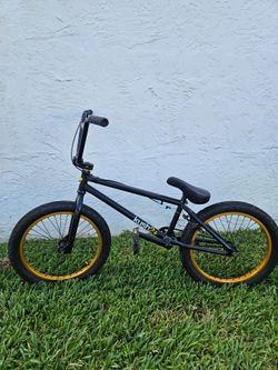 Mafiabikes Kush 2+ BMX Bike – Black w/Gold Trim