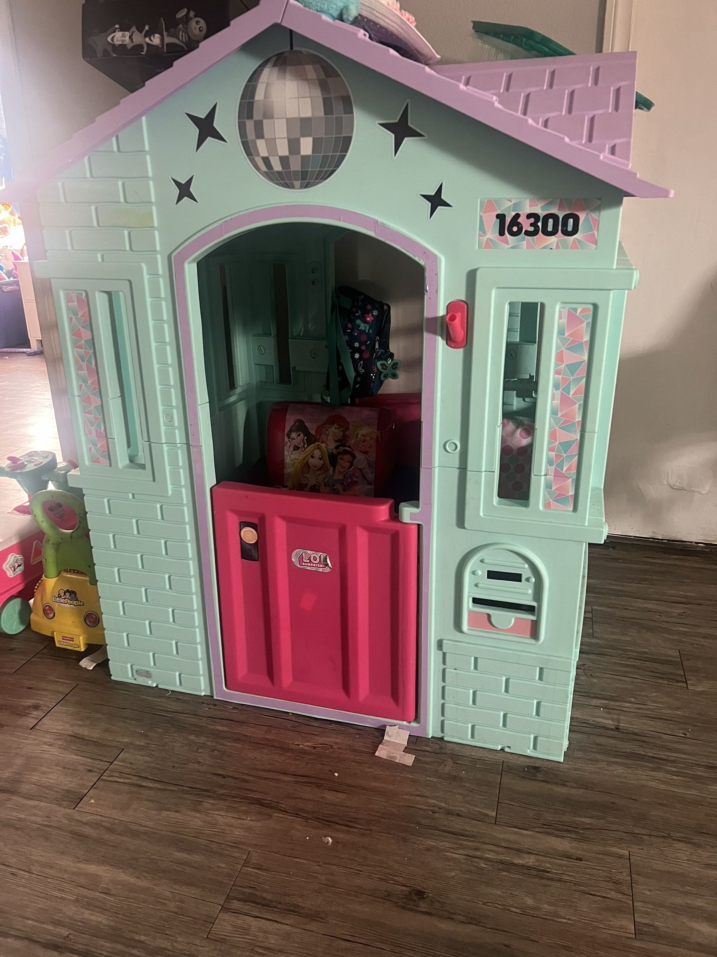 LOL Little Tikes Playhouse for Sale in Perris, CA OfferUp